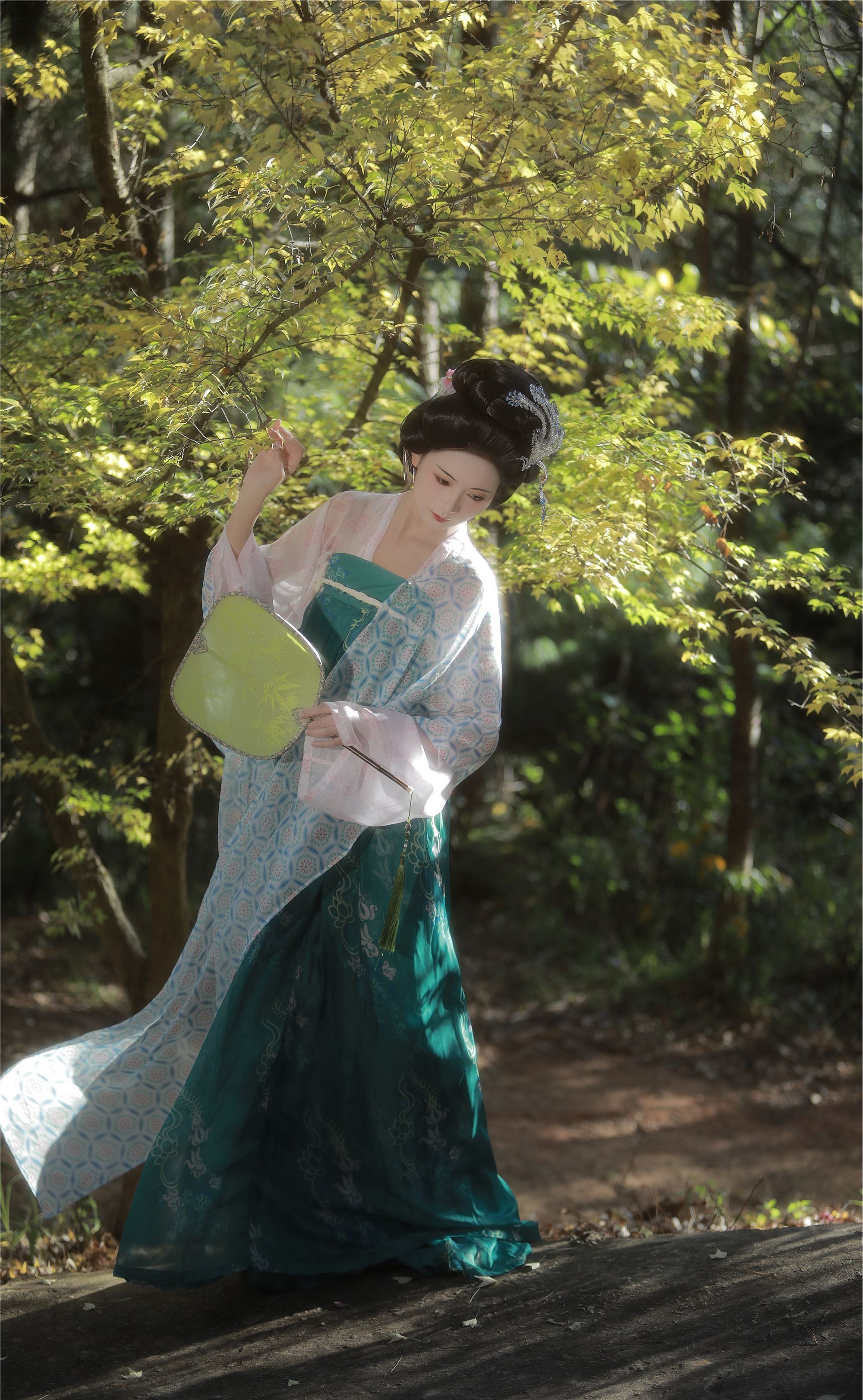 YITUYU艺图语 2025.01.25 橙黄橘绿时 瑜瑾